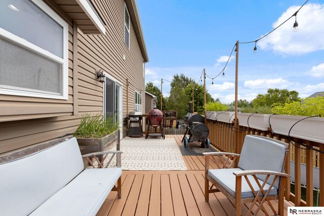 14901 Laurel Avenue, Omaha, NE 68116