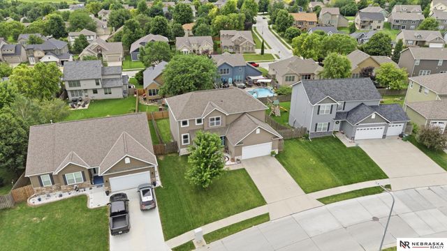 14901 Laurel Avenue, Omaha, NE 68116