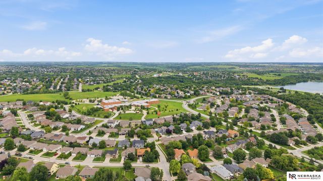 14901 Laurel Avenue, Omaha, NE 68116