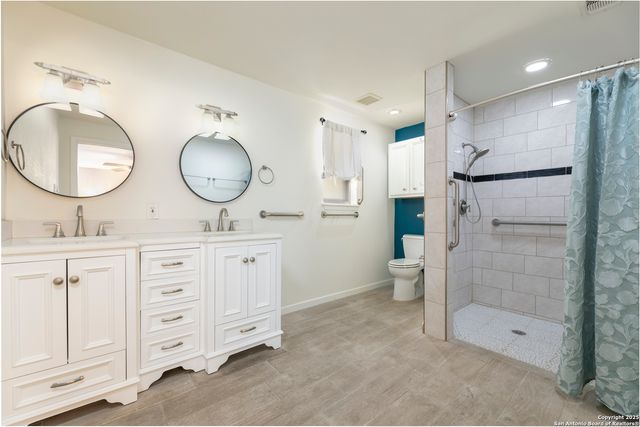 8722 Midcrown, Windcrest, TX 78239