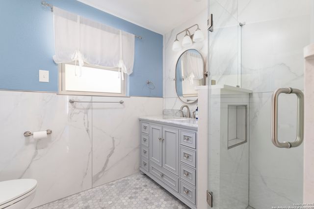 8722 Midcrown, Windcrest, TX 78239