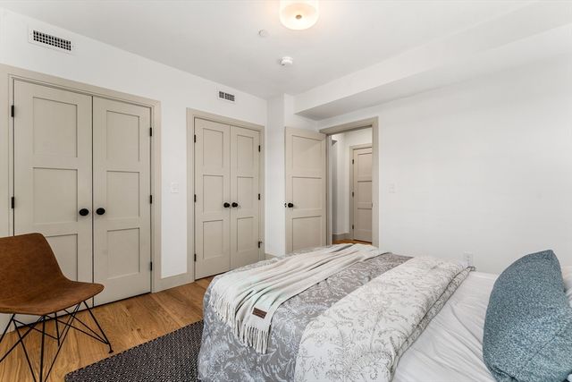 95 W Walnut Park 1, Boston, MA 02119