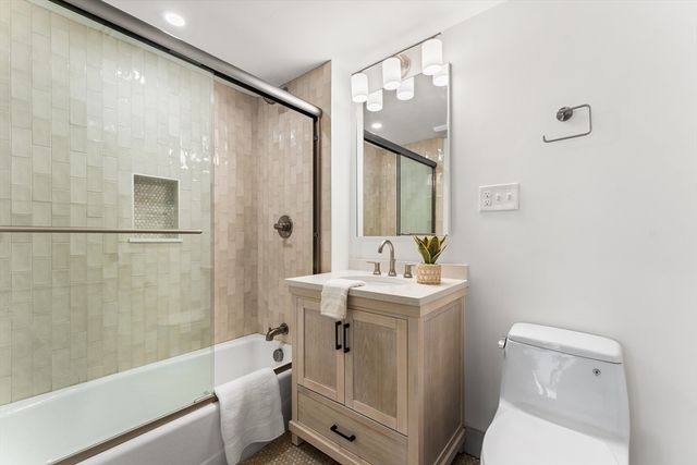 95 W Walnut Park 1, Boston, MA 02119