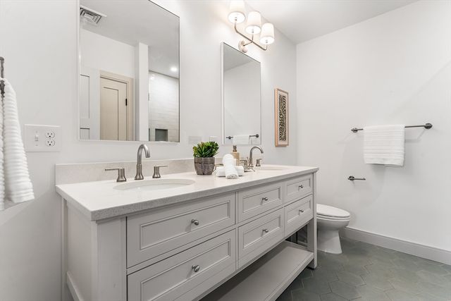 95 W Walnut Park 1, Boston, MA 02119