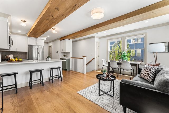 95 W Walnut Park 1, Boston, MA 02119