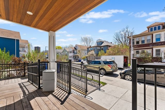 95 W Walnut Park 1, Boston, MA 02119