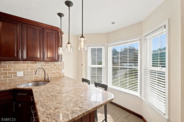 273 De Rose Ct, West Orange Twp., NJ 07052