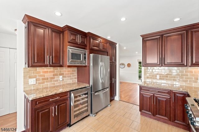 273 De Rose Ct, West Orange Twp., NJ 07052