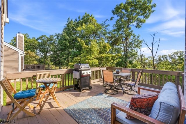 273 De Rose Ct, West Orange Twp., NJ 07052