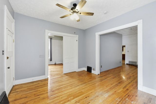 802 AVENUE C, Council Bluffs, IA 51503