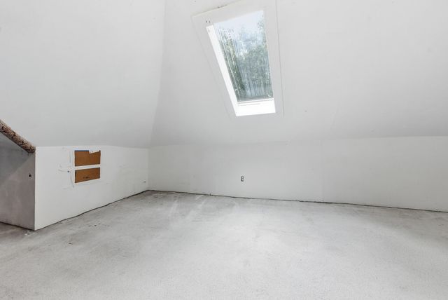 802 AVENUE C, Council Bluffs, IA 51503