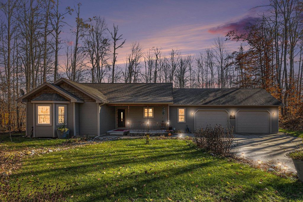 6609 Deepwood Drive, Mancelona, MI 49659