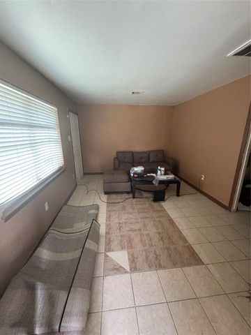 149 Georgia Street, Houston, TX 77029