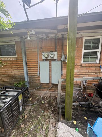 149 Georgia Street, Houston, TX 77029