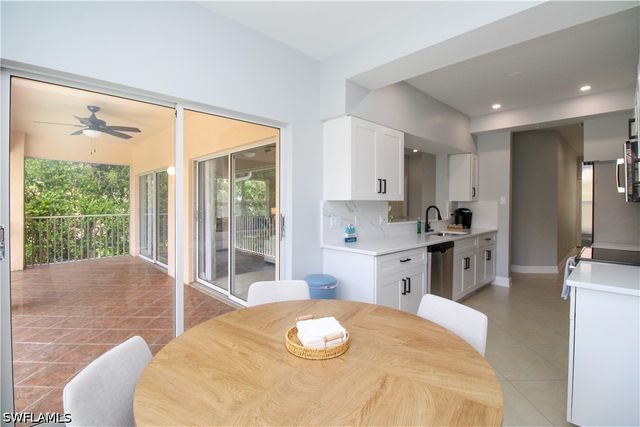 635 Mardel CT 204, Naples, FL 34104