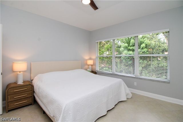635 Mardel CT 204, Naples, FL 34104