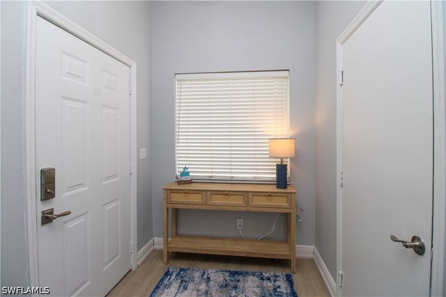 635 Mardel CT 204, Naples, FL 34104