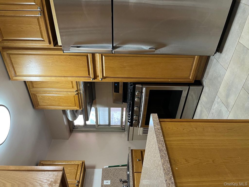 66-10 149 St 1F, Flushing, NY 11367