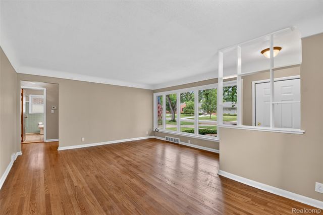 2400 Derby Road, Birmingham, MI 48009