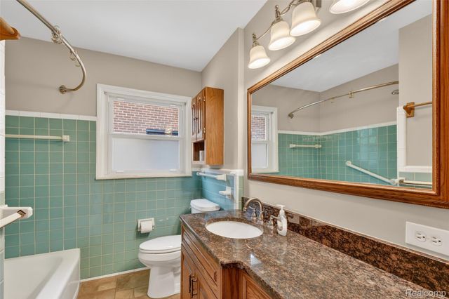 2400 Derby Road, Birmingham, MI 48009