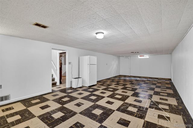 2400 Derby Road, Birmingham, MI 48009