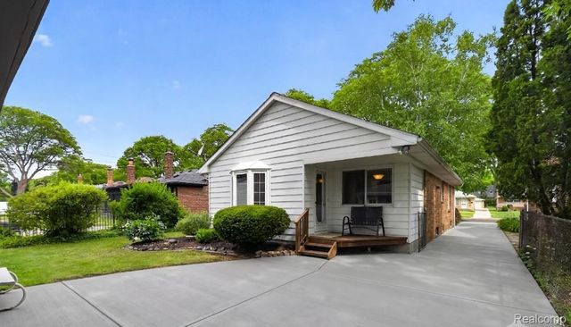 2400 Derby Road, Birmingham, MI 48009