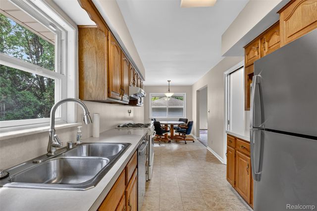 2400 Derby Road, Birmingham, MI 48009