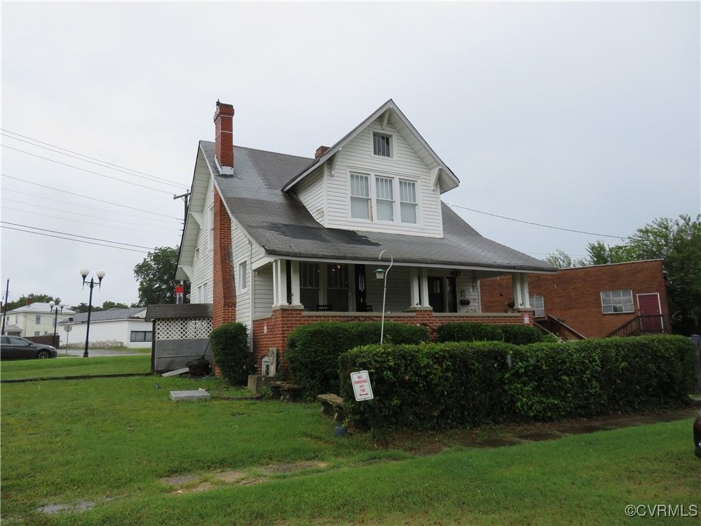 206 Chesterfield Ave, Colonial Heights, VA 23834