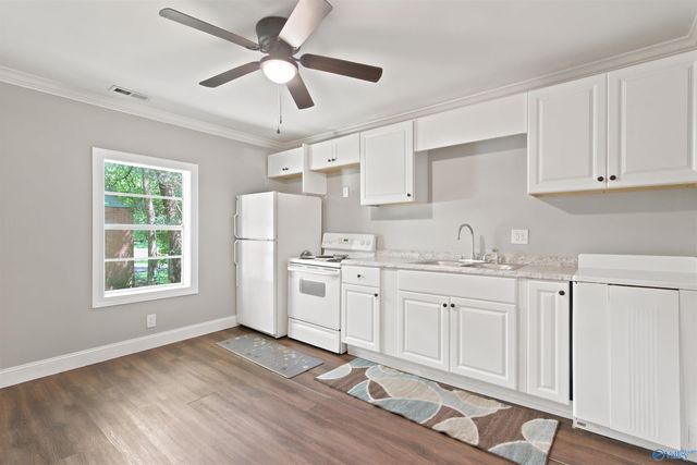 1009 W Washington Street, Athens, AL 35611