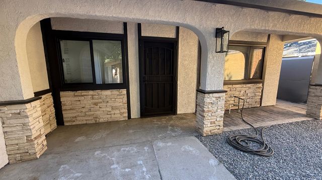 417 Mount Everest Ct, Modesto, CA 95358