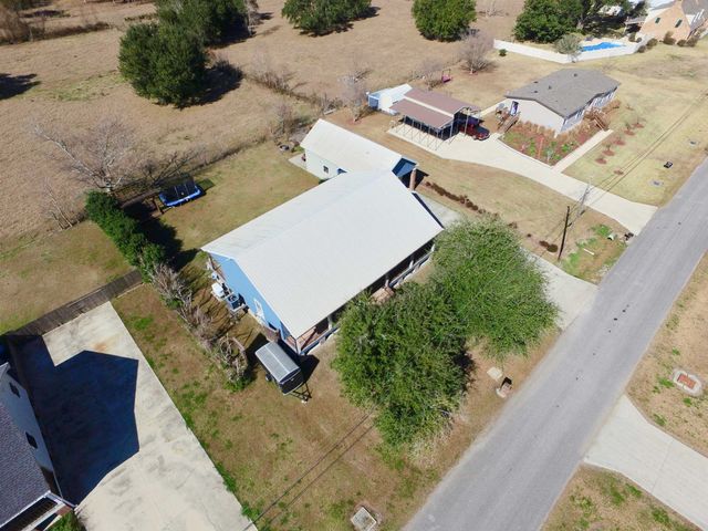 347 Le Village Dr, Larose, LA 70373