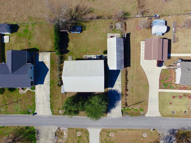 347 Le Village Dr, Larose, LA 70373
