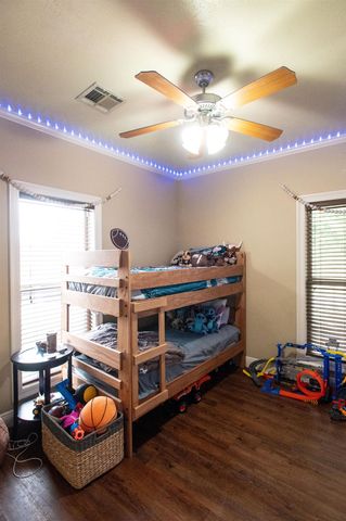 347 Le Village Dr, Larose, LA 70373