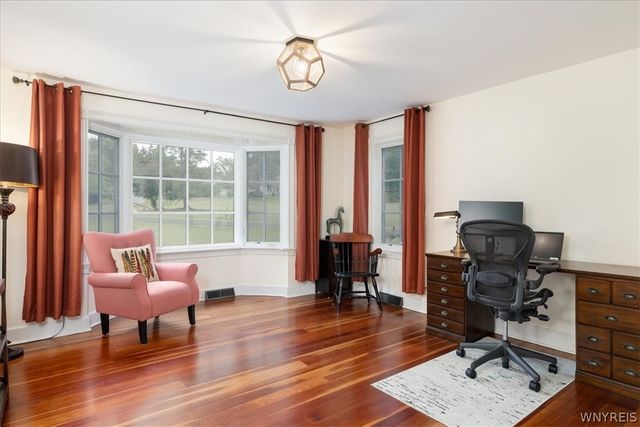 40 West Gate Drive, Aurora, NY 14052