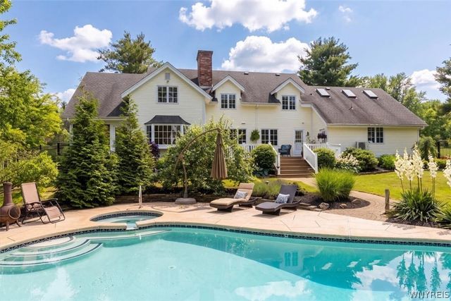 40 West Gate Drive, Aurora, NY 14052