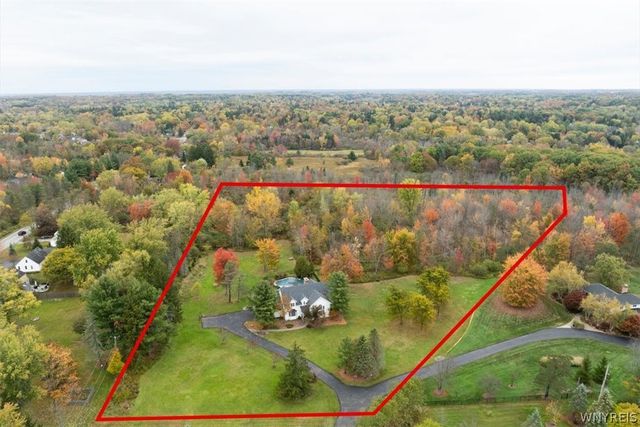 40 West Gate Drive, Aurora, NY 14052