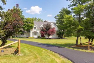40 West Gate Drive, Aurora, NY 14052