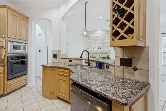 338 Spyglass Drive, Willow Park, TX 76008