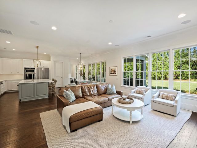 4003 St Germaine Lane, Charlotte, NC 28210