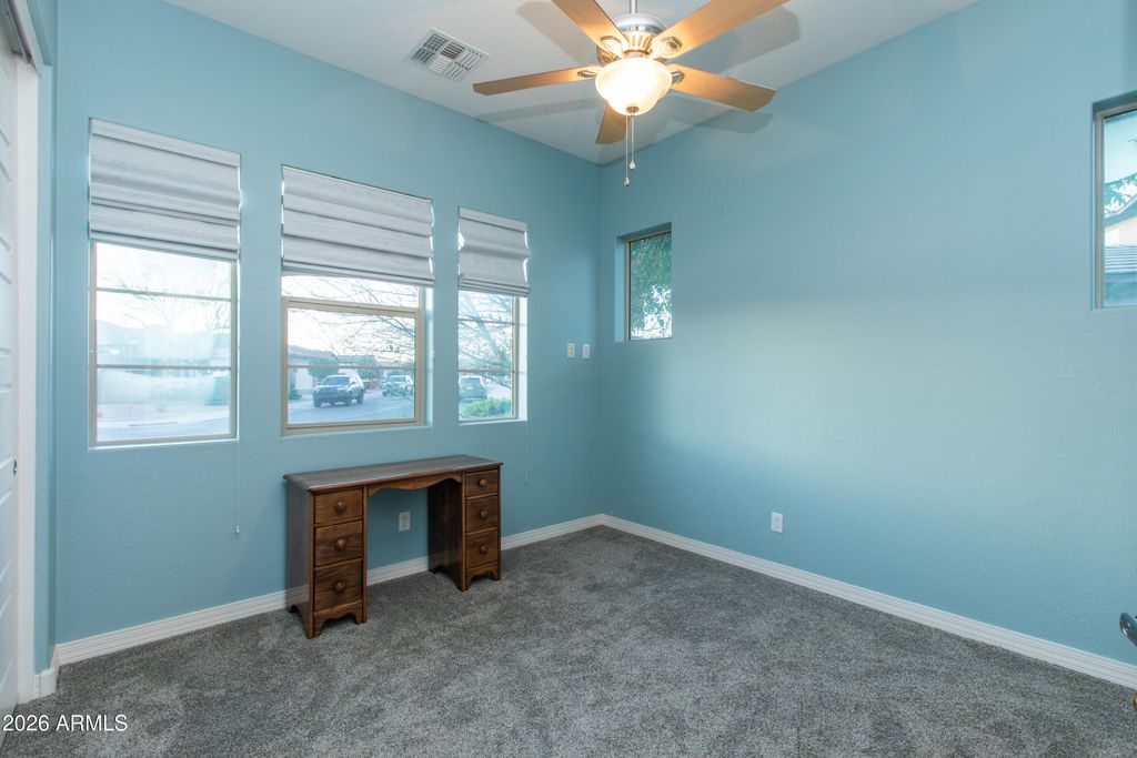 Image 16 of property listing at 3345 E TONTO Drive, Gilbert, AZ 85298