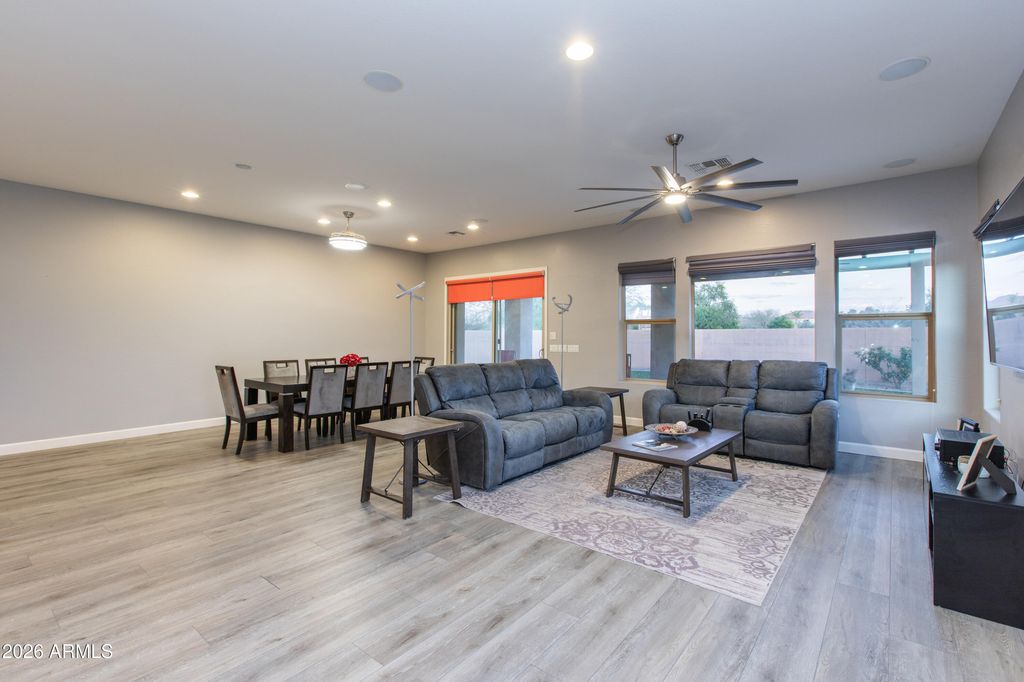 Image 31 of property listing at 3345 E TONTO Drive, Gilbert, AZ 85298