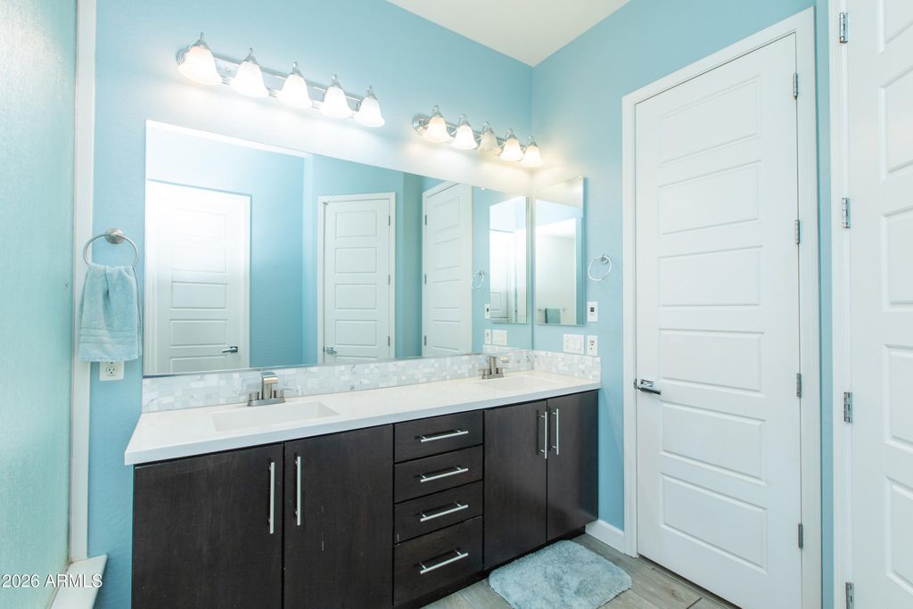 Image 43 of property listing at 3345 E TONTO Drive, Gilbert, AZ 85298