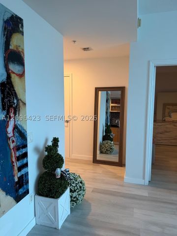 60 SW 13th St 3407, Miami, FL 33130