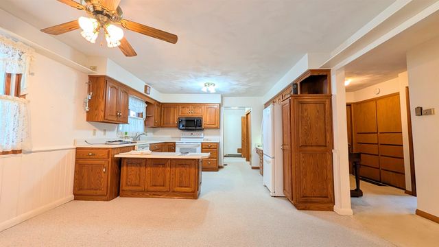 10838 Hoagland Road, Hoagland, IN 46745