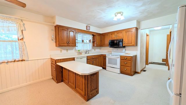 10838 Hoagland Road, Hoagland, IN 46745