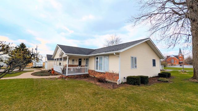 10838 Hoagland Road, Hoagland, IN 46745