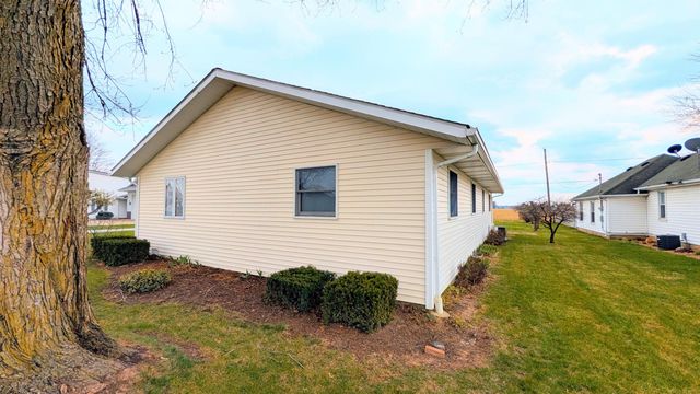 10838 Hoagland Road, Hoagland, IN 46745