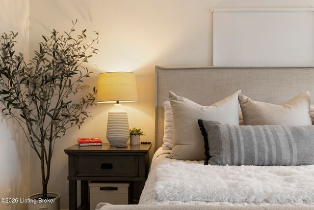 1220 Witawanga Ave, Louisville, KY 40222