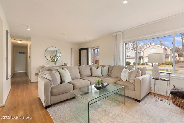 1220 Witawanga Ave, Louisville, KY 40222