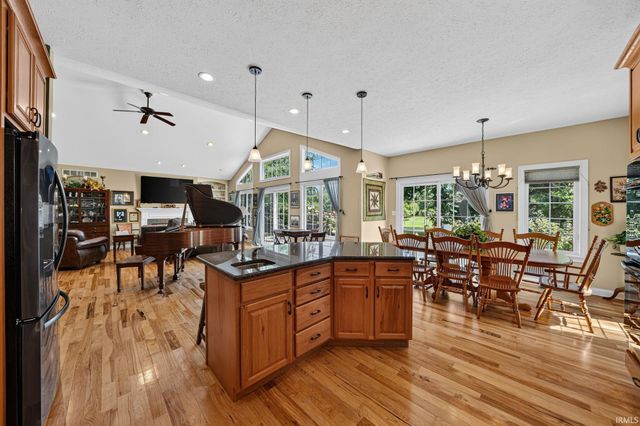 30460 Copperfield Cove, Granger, IN 46530